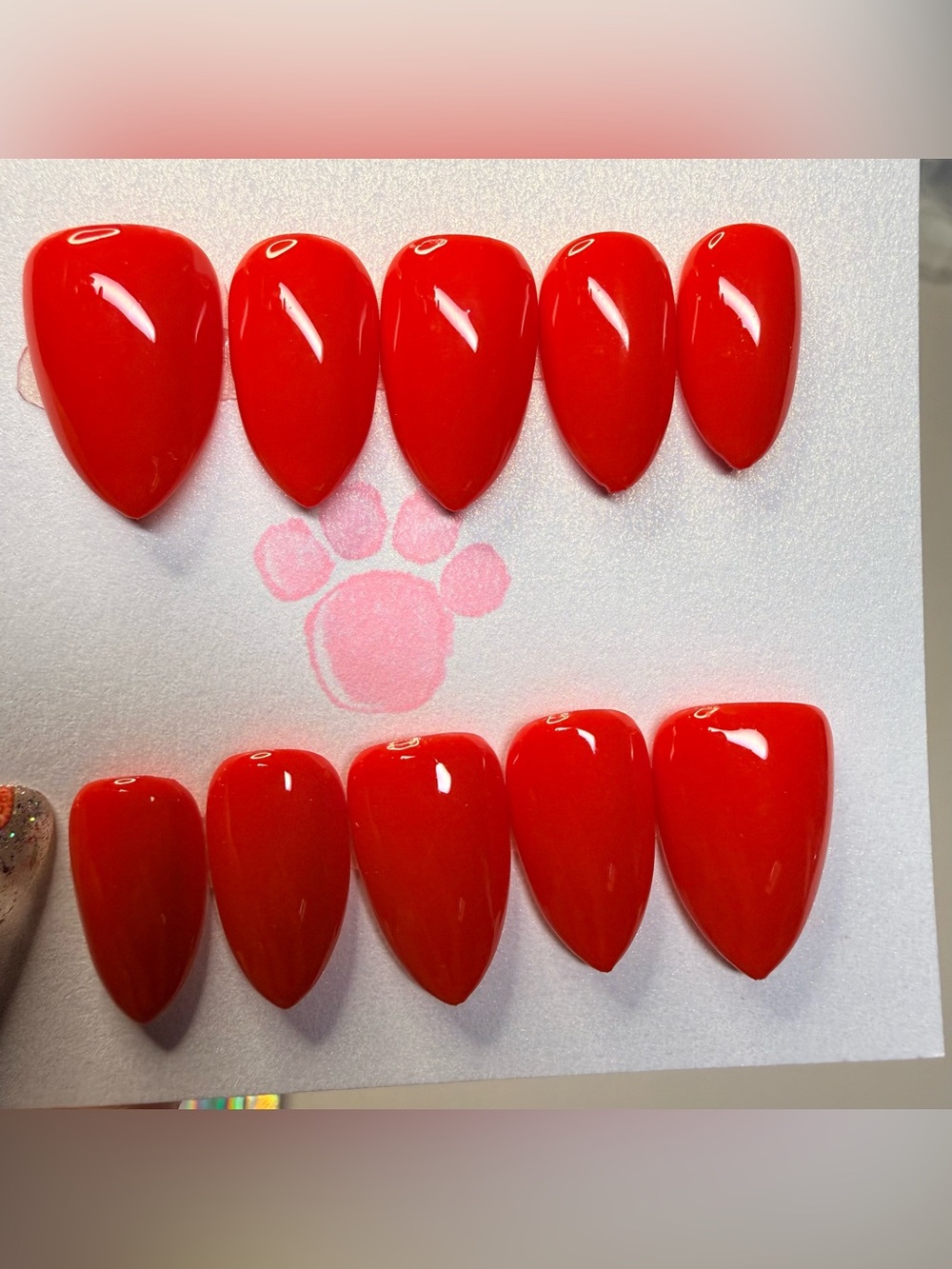 Medium almond Glossy Red Press-On Nail Set